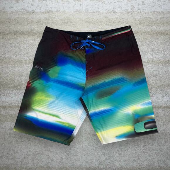 Vintage Oakley Swim Shorts Thermal Pattern 11" Inseam Y2K - Picture 1 of 5